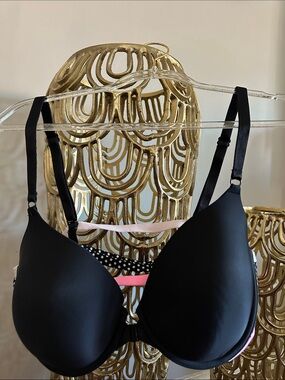 Victoria's Secret Very Sexy push-up bra polka dot black pink